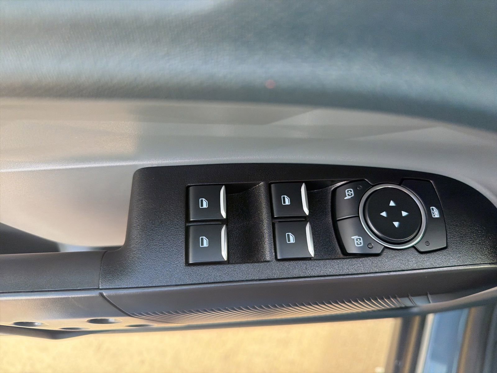 New 2025 Ford Maverick Lariat w/ Black Appearance Package AWD/4WD image 15