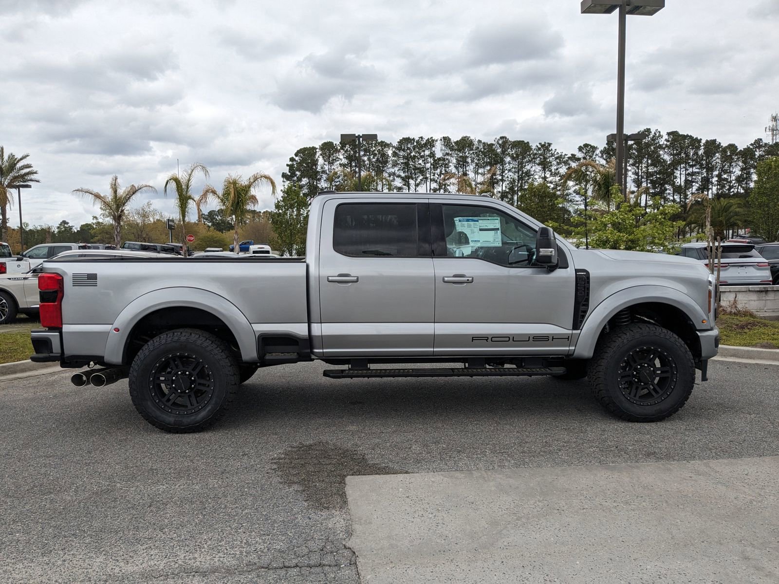 New 2024 Ford F250 Lariat w/ Lariat Ultimate Package image 4