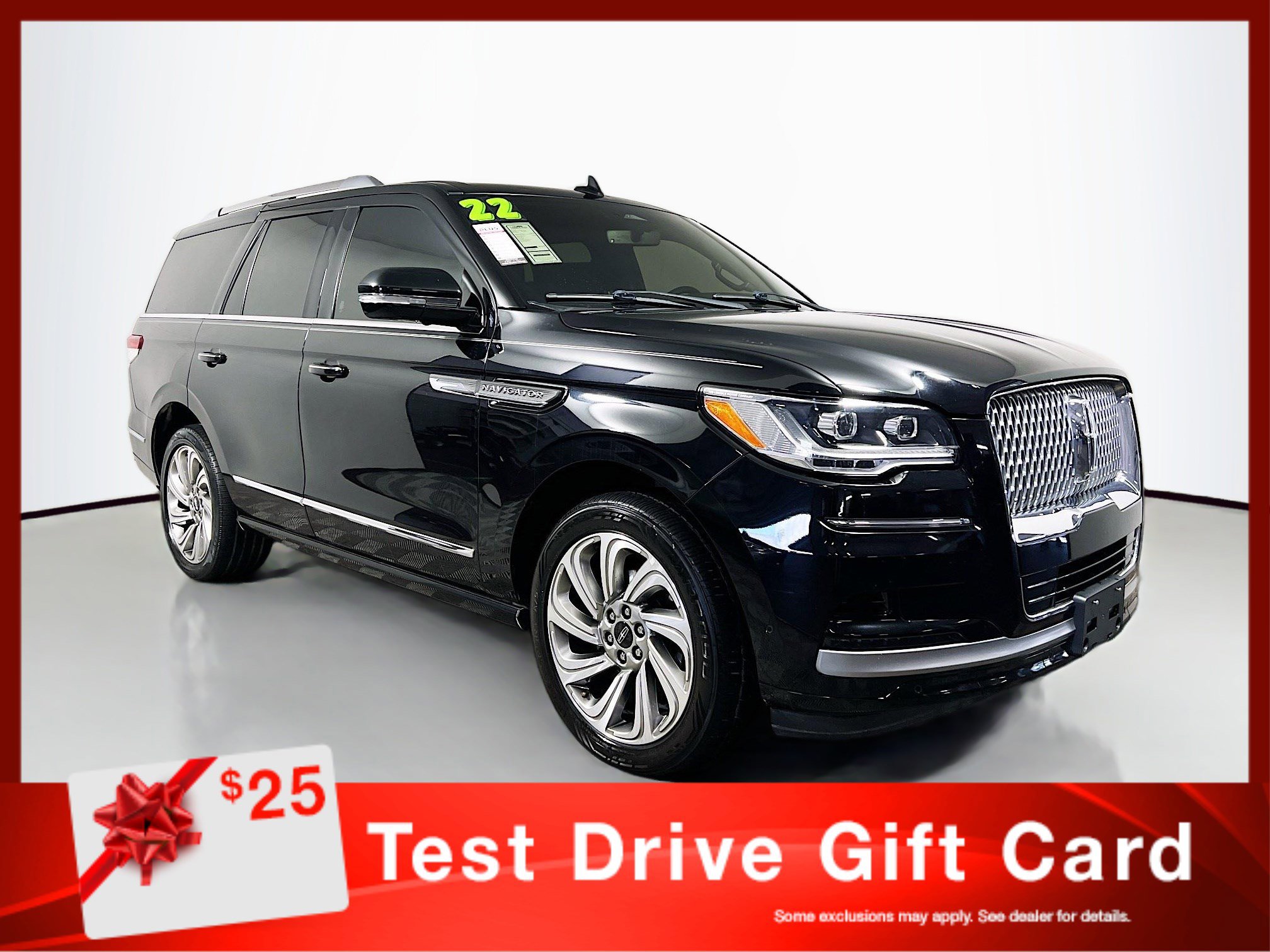 Used 2022 Lincoln Navigator Reserve image 1