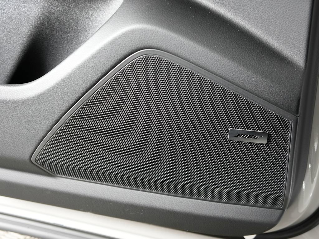 Used 2026 Porsche Cayenne AWD/4WD image 17