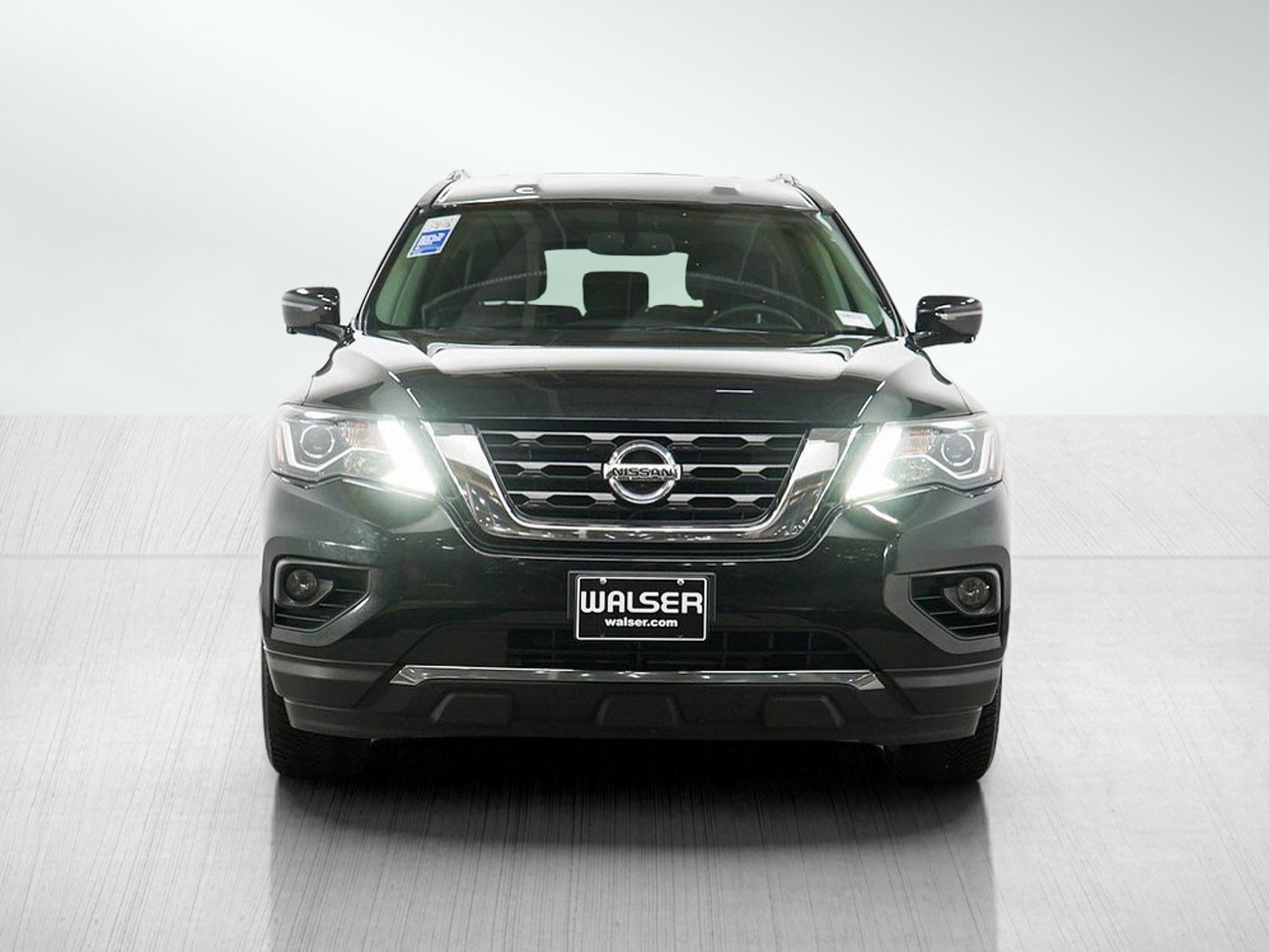 Used 2017 Nissan Pathfinder SL w/ Trailer Tow Package AWD/4WD image 8