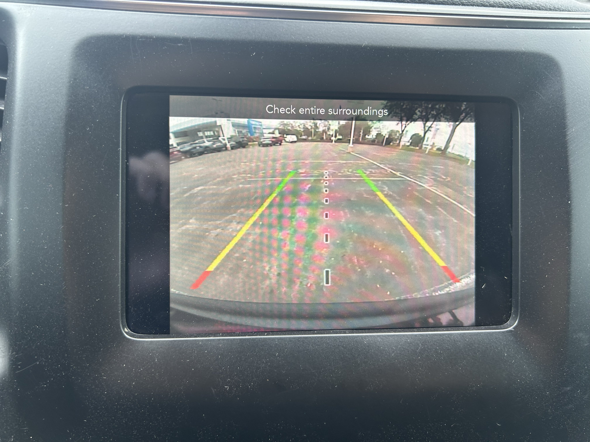 Used 2019 Jeep Cherokee Latitude Plus w/ Comfort/Convenience Group FWD image 10