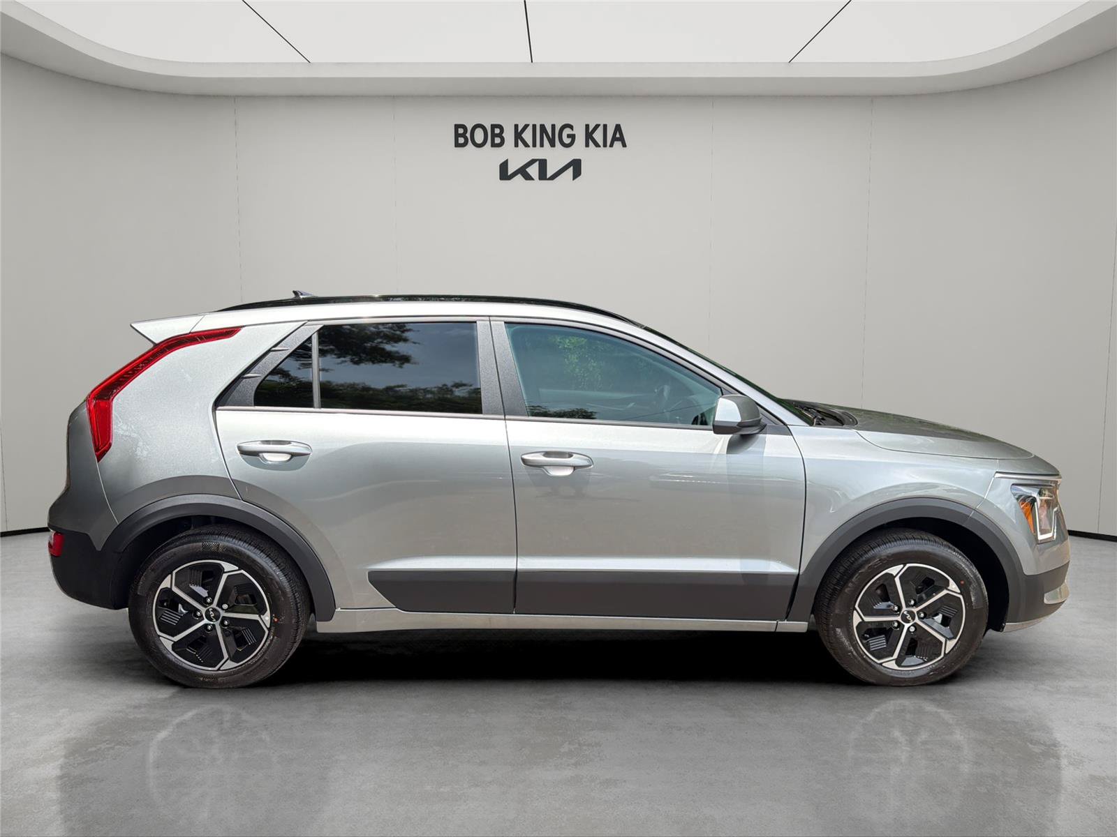 New 2026 Kia Niro LX FWD image 6