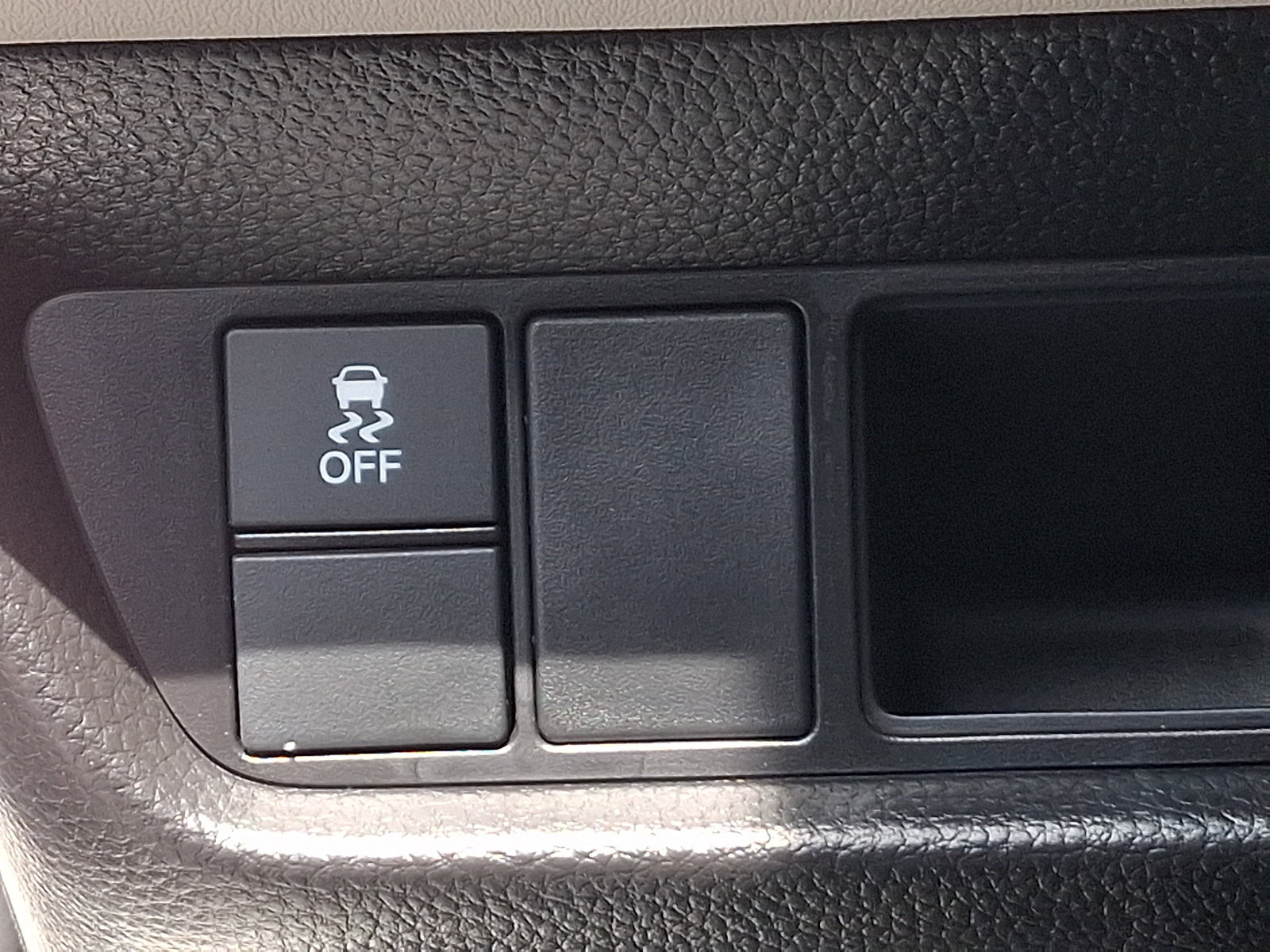Used 2025 Honda HR-V LX image 23