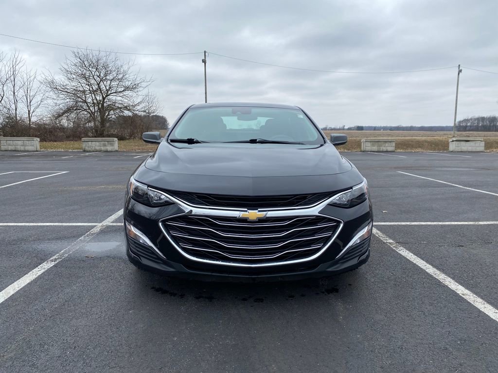 Used 2023 Chevrolet Malibu LS FWD image 2