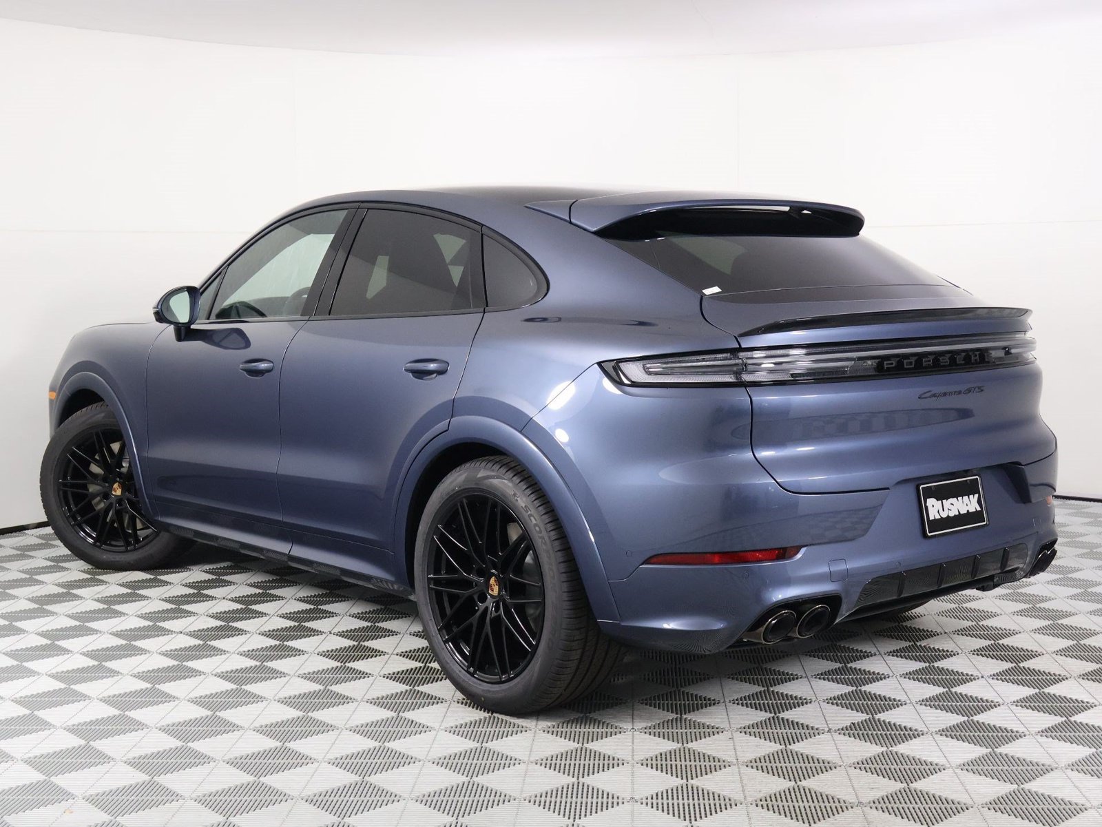 New 2026 Porsche Cayenne GTS AWD/4WD image 3