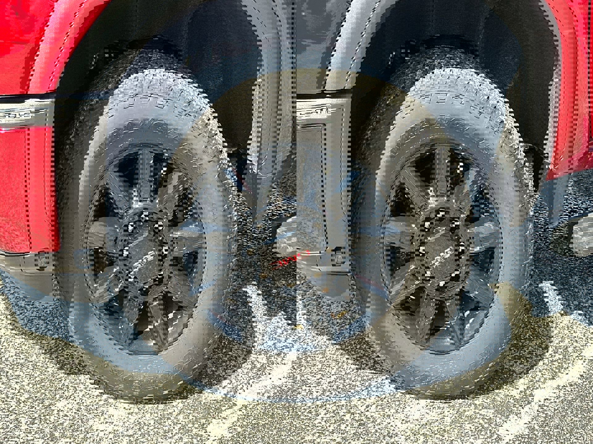 Certified 2024 GMC Sierra 2500 AT4 w/ AT4 Premium Plus Package image 32