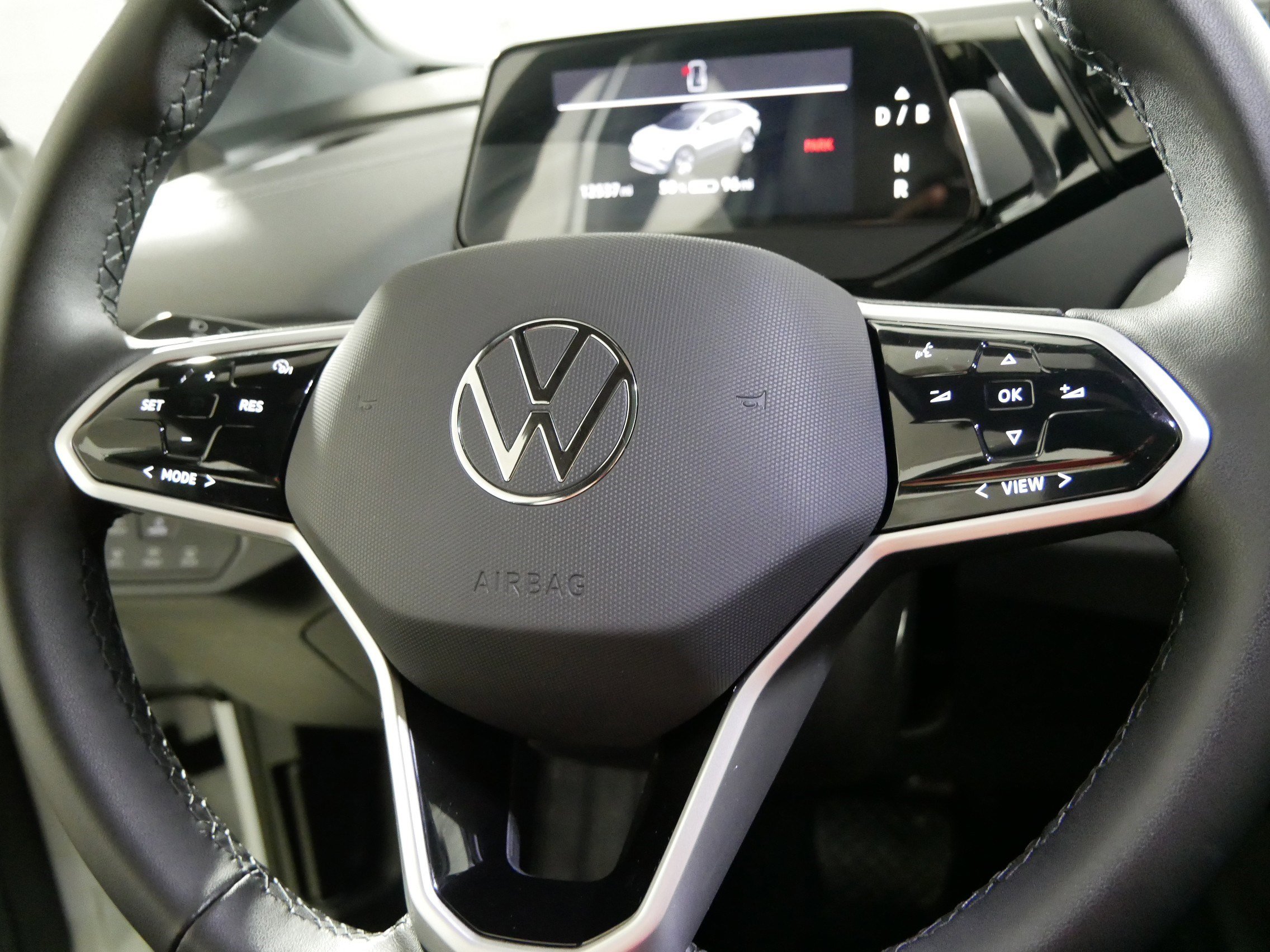 Used 2023 Volkswagen ID.4 Pro S image 25