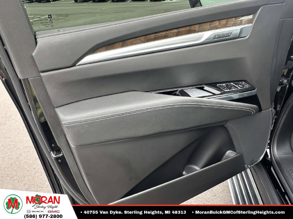 Used 2025 Cadillac Escalade Sport Platinum AWD/4WD image 16