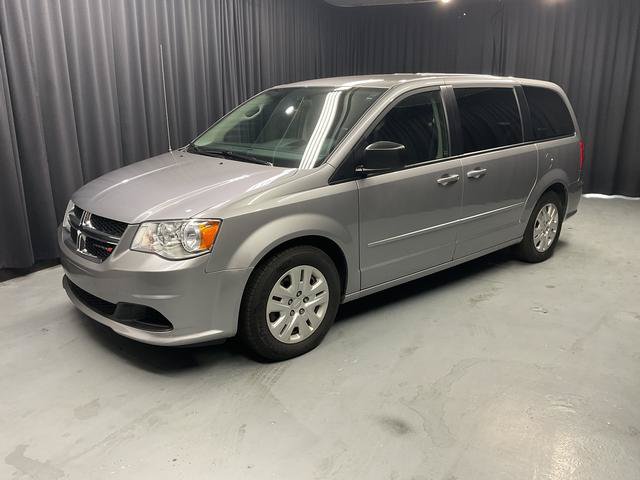 Used 2016 Dodge Grand Caravan SE w/ Quick Order Package 29E SE FWD image 3