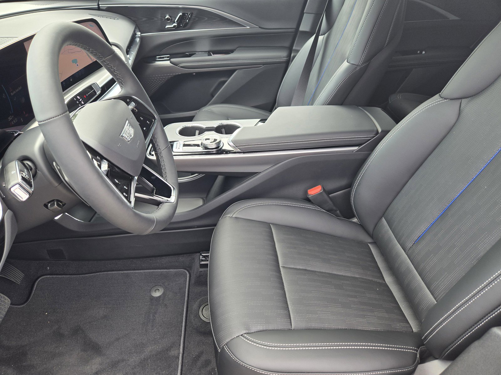 New 2025 Cadillac Lyriq Sport image 9