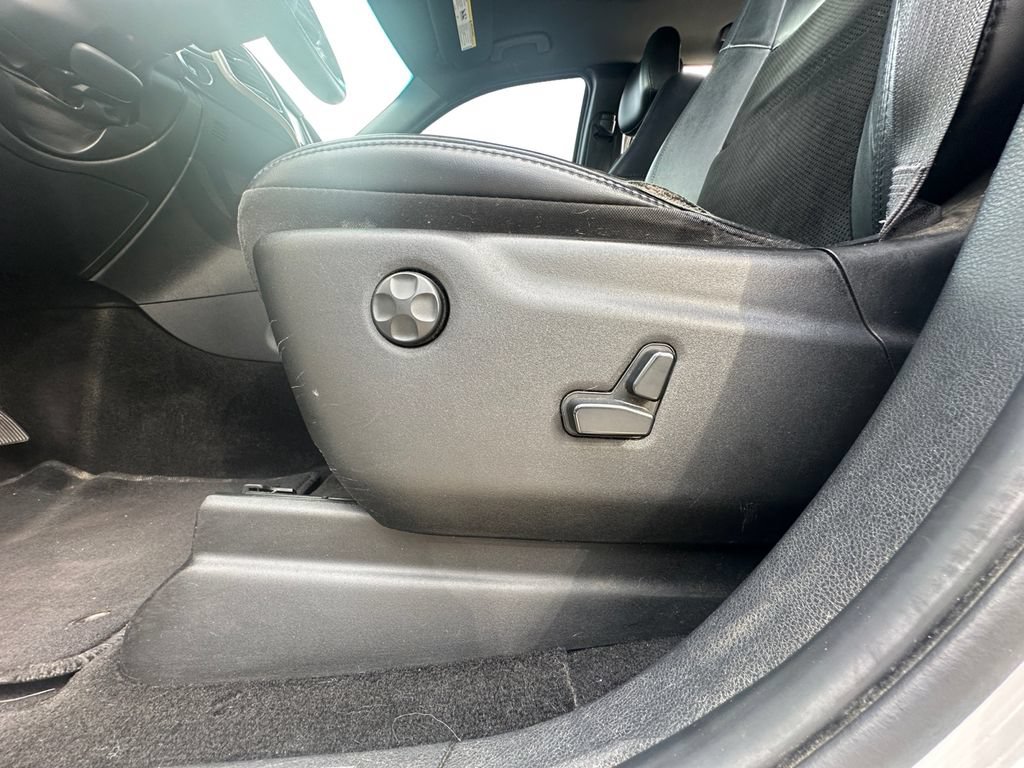 Used 2014 Jeep Grand Cherokee Altitude AWD/4WD image 21