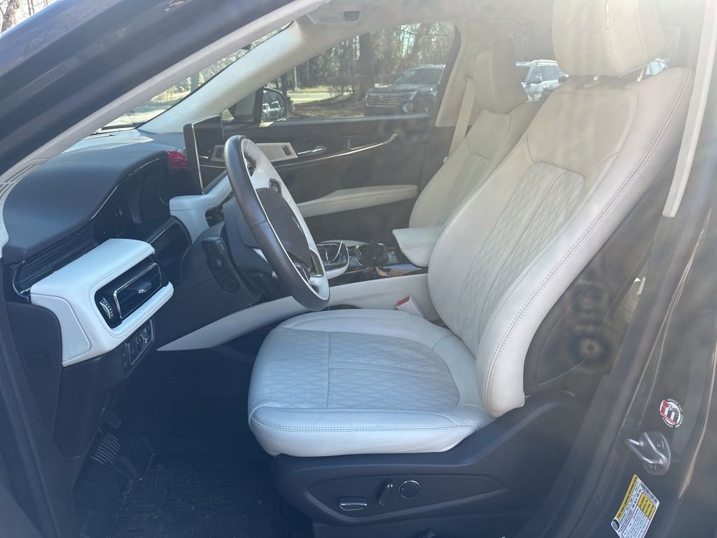 Used 2022 Lincoln Nautilus Black Label w/ Class II Trailer Tow Package image 19