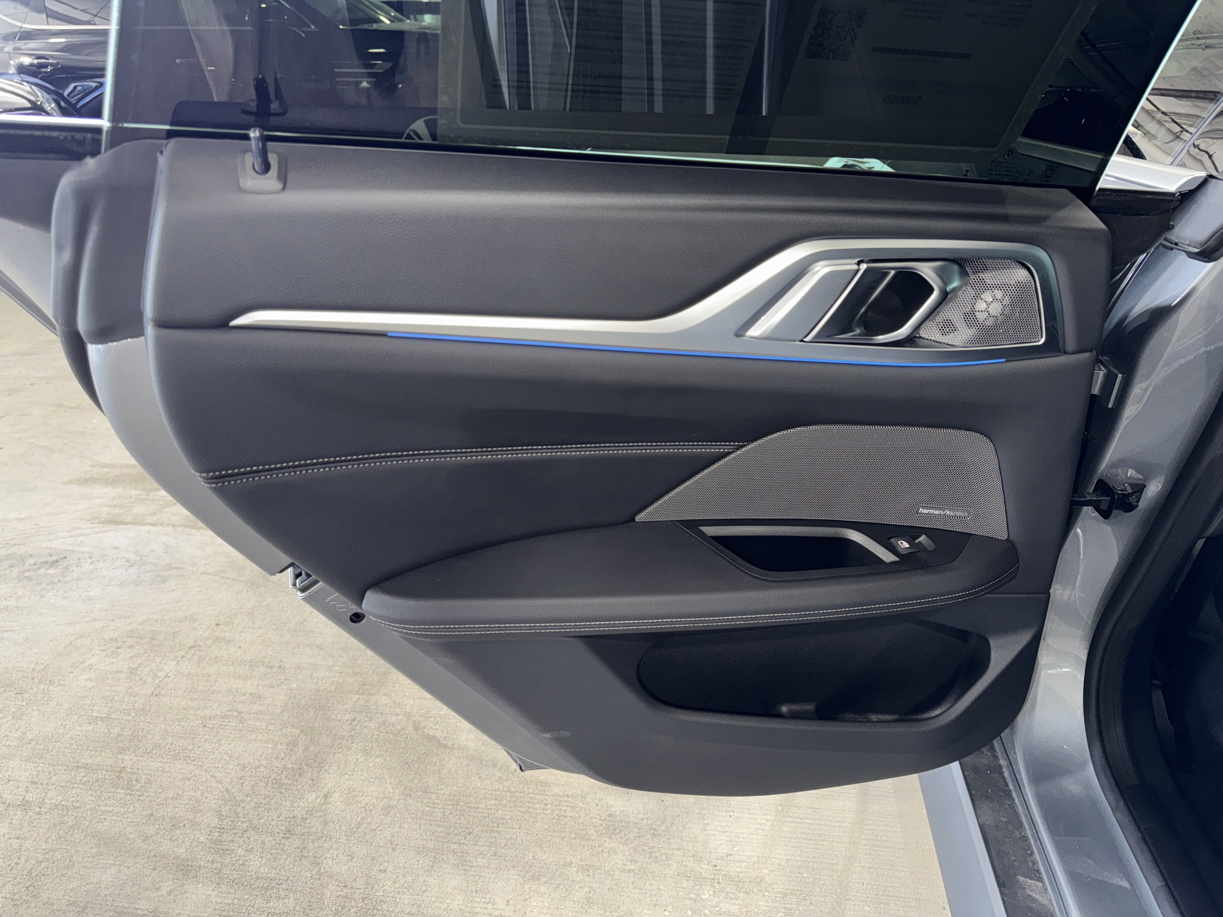 Used 2025 BMW i4 eDrive40 w/ Premium Package image 16