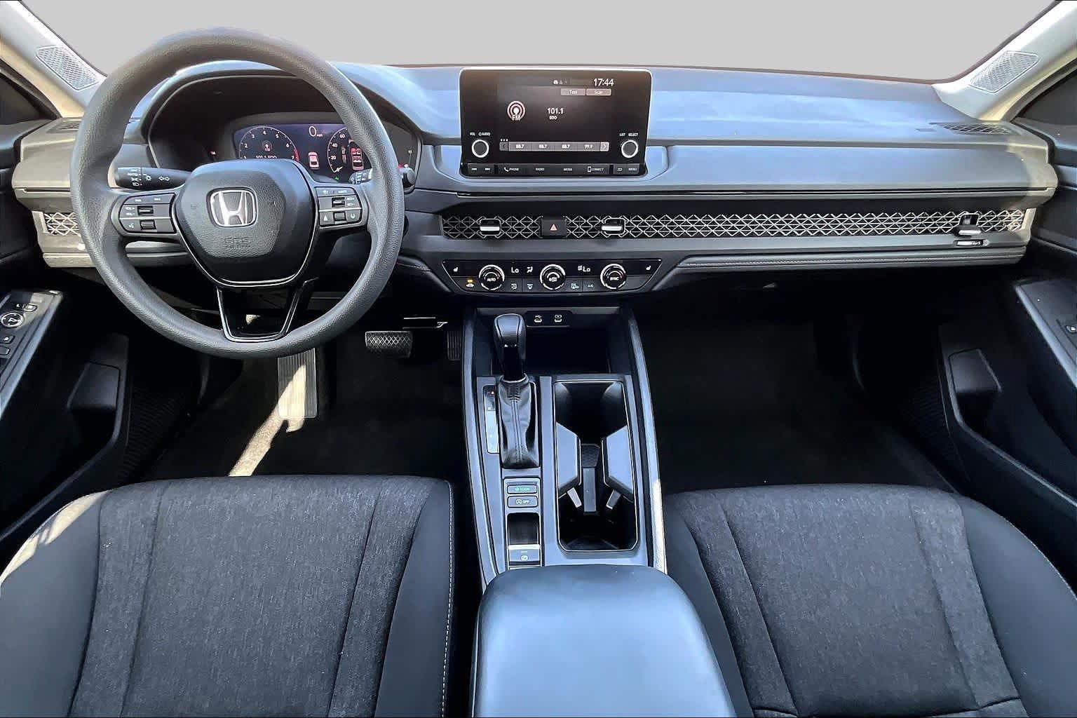 Used 2023 Honda Accord EX image 15
