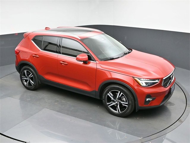 Used 2023 Volvo XC40 B5 Plus w/ Driver Assist Package image 43
