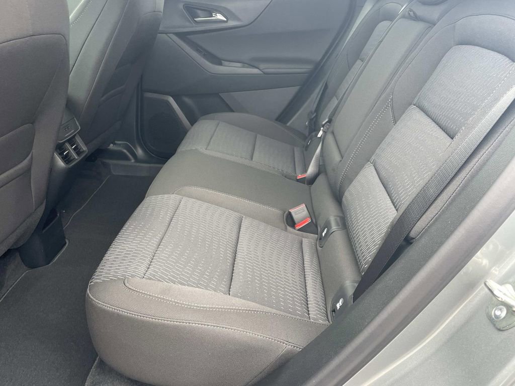 New 2026 Chevrolet Equinox LT FWD image 12