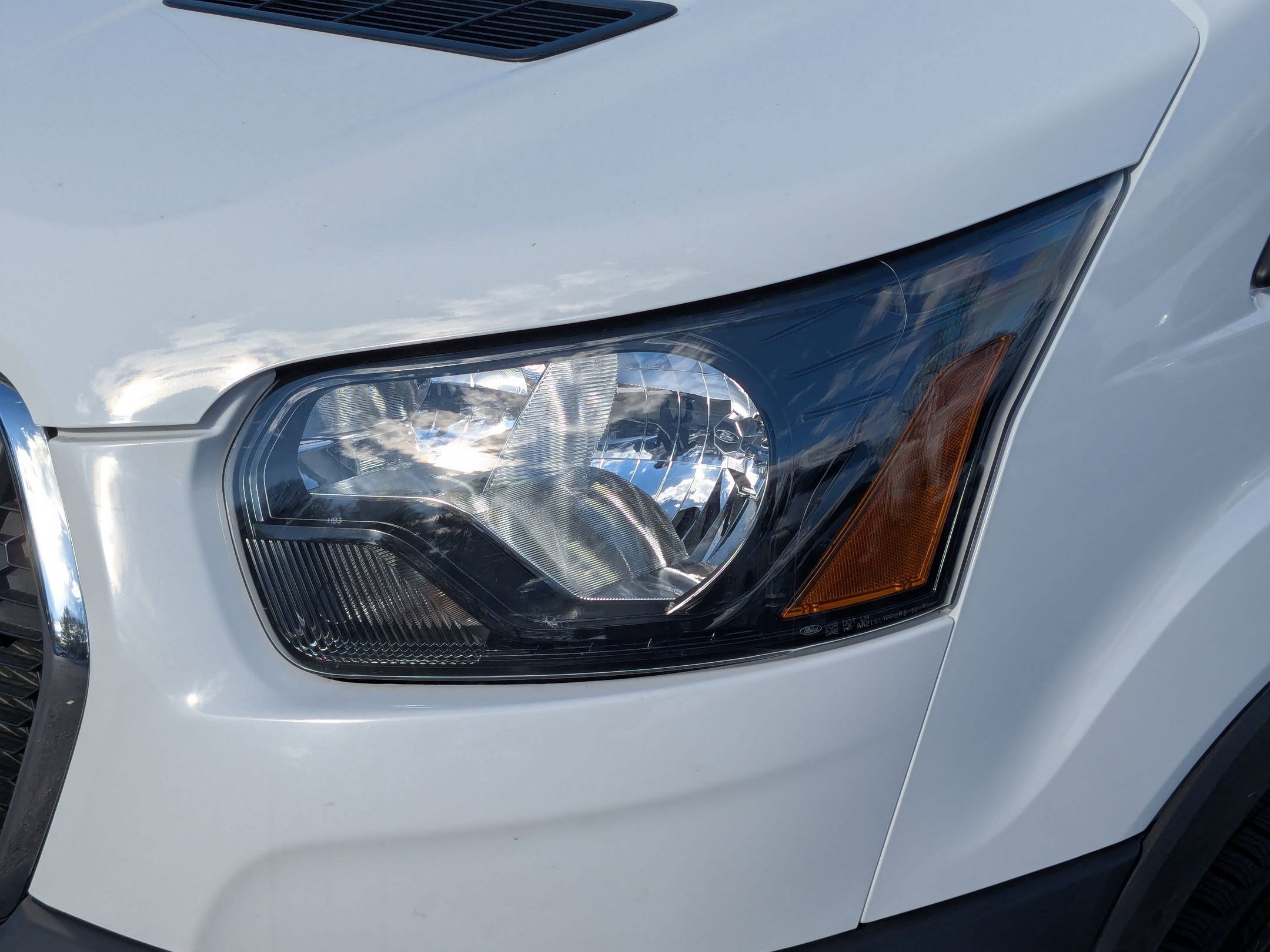 Used 2024 Ford Transit 250 Low Roof w/ Exterior Upgrade Package image 12