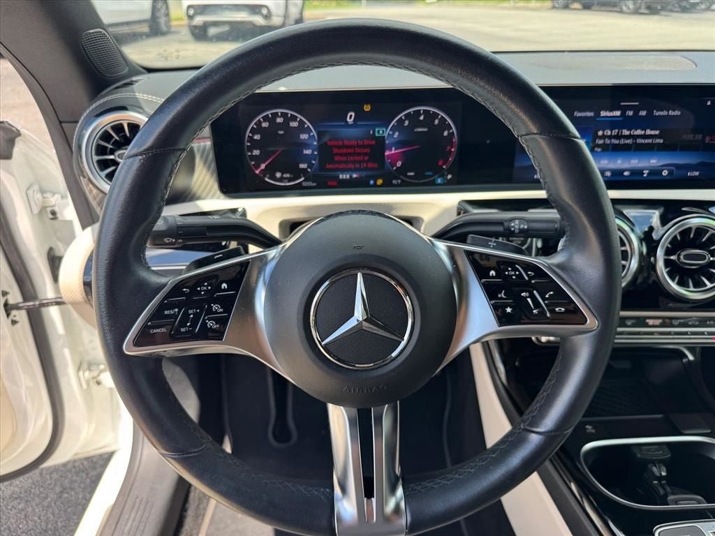 Used 2024 Mercedes-Benz CLA 250 4MATIC image 24
