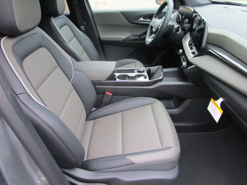 New 2026 Chevrolet Equinox LT w/ Convenience Package II image 19