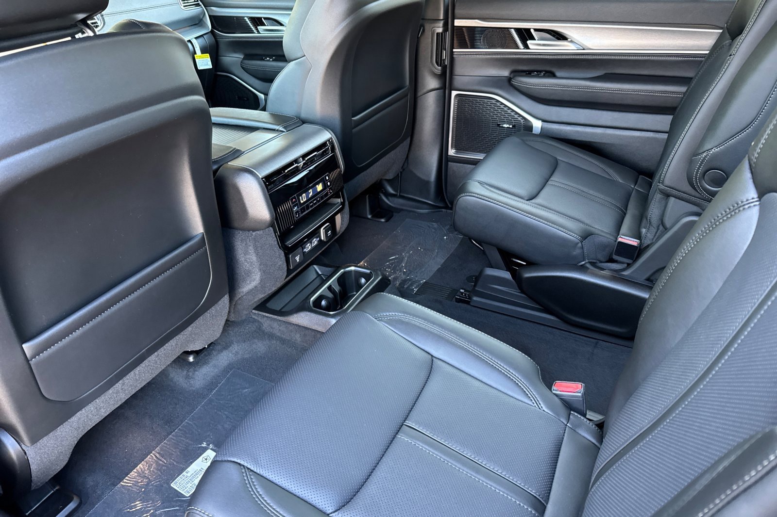 New 2025 Jeep Wagoneer Series II image 11