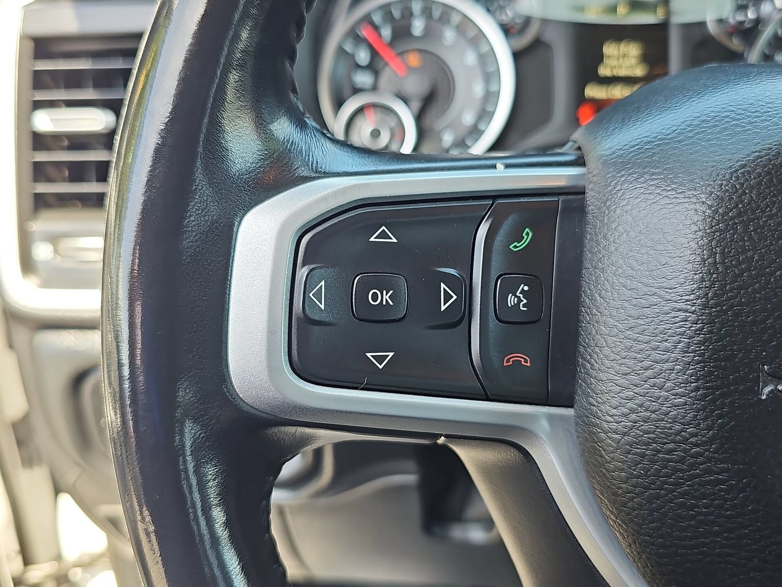 Used 2020 RAM 1500 Big Horn AWD/4WD image 17