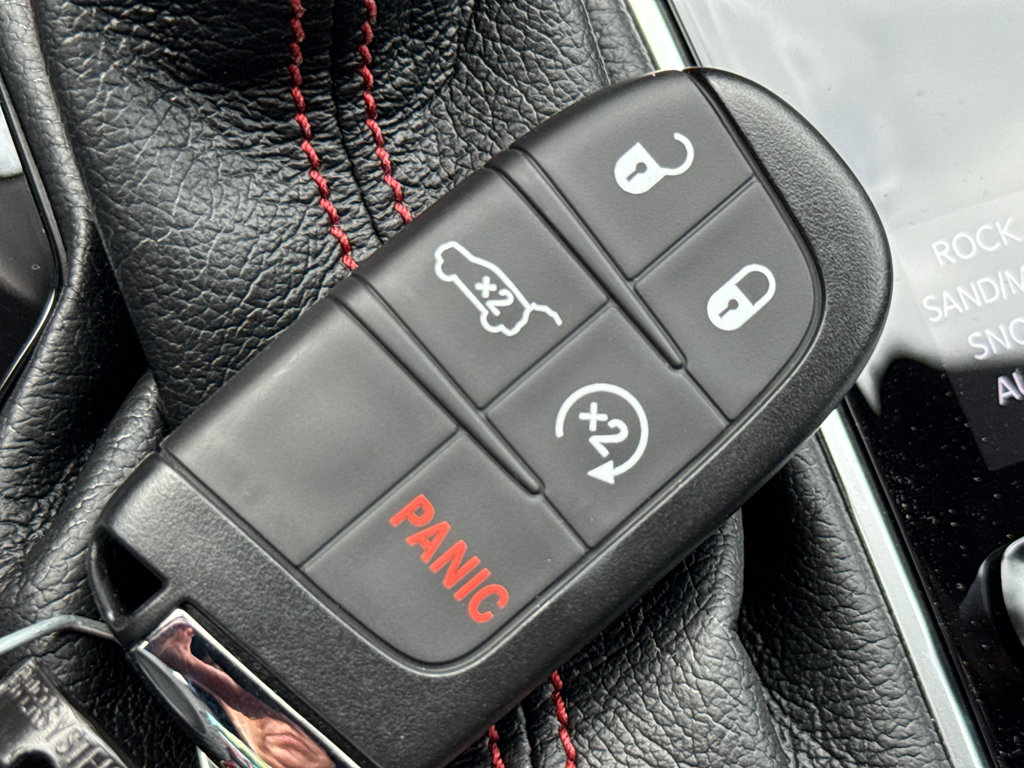 New 2025 Jeep Compass Trailhawk w/ Trailhawk Elite Group image 36