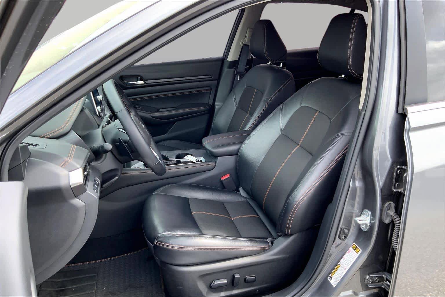 Used 2021 Nissan Altima 2.5 SR w/ SR Premium Package FWD image 8