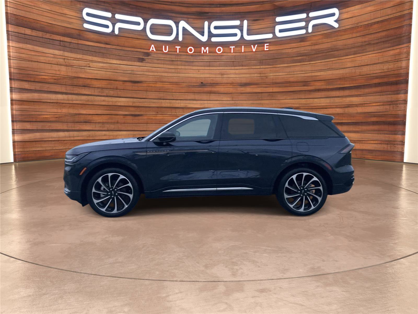 Used 2024 Lincoln Nautilus Black Label image 2