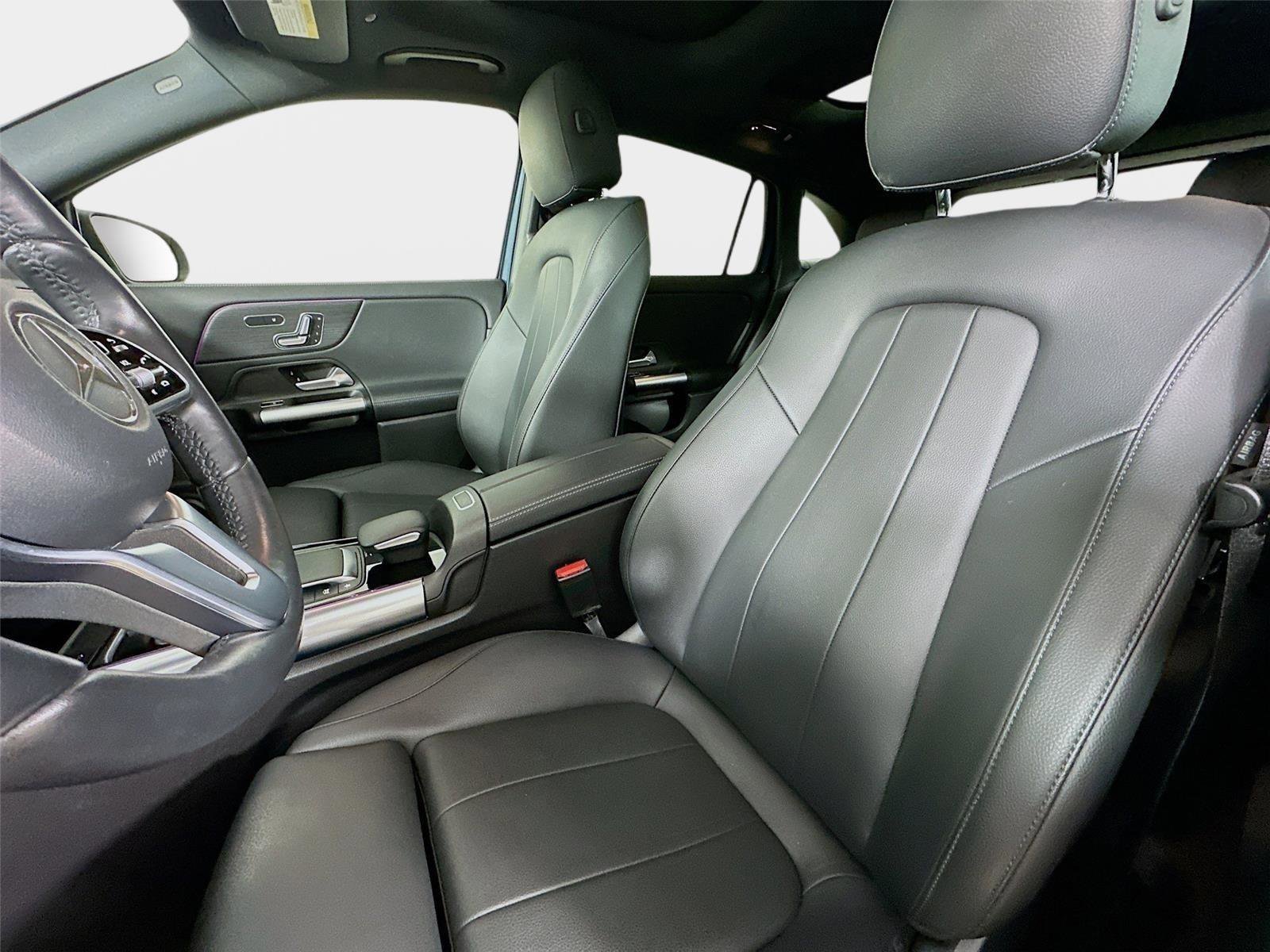 Certified 2023 Mercedes-Benz GLA 250 4MATIC w/ Premium Package image 27