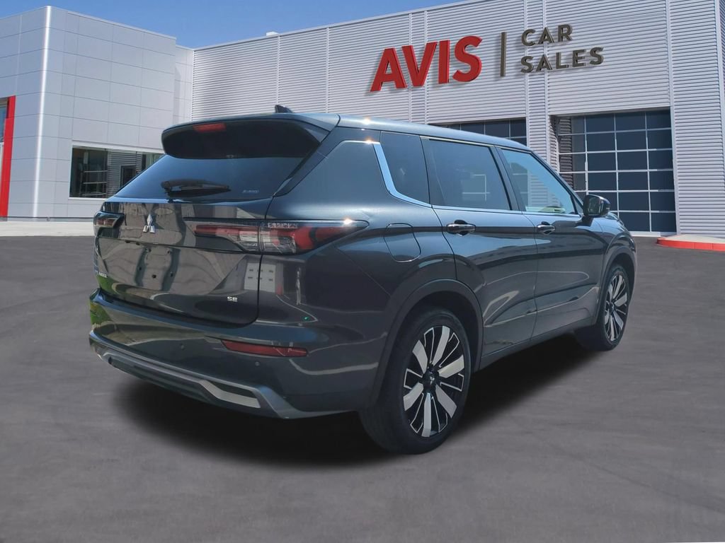 Used 2025 Mitsubishi Outlander SE AWD/4WD image 6