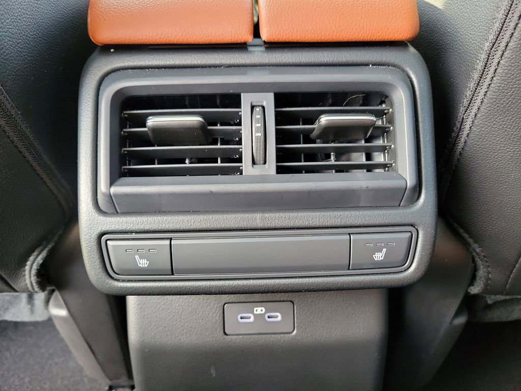 Certified 2025 MAZDA CX-50 Meridian Edition w/ Weather Package image 18