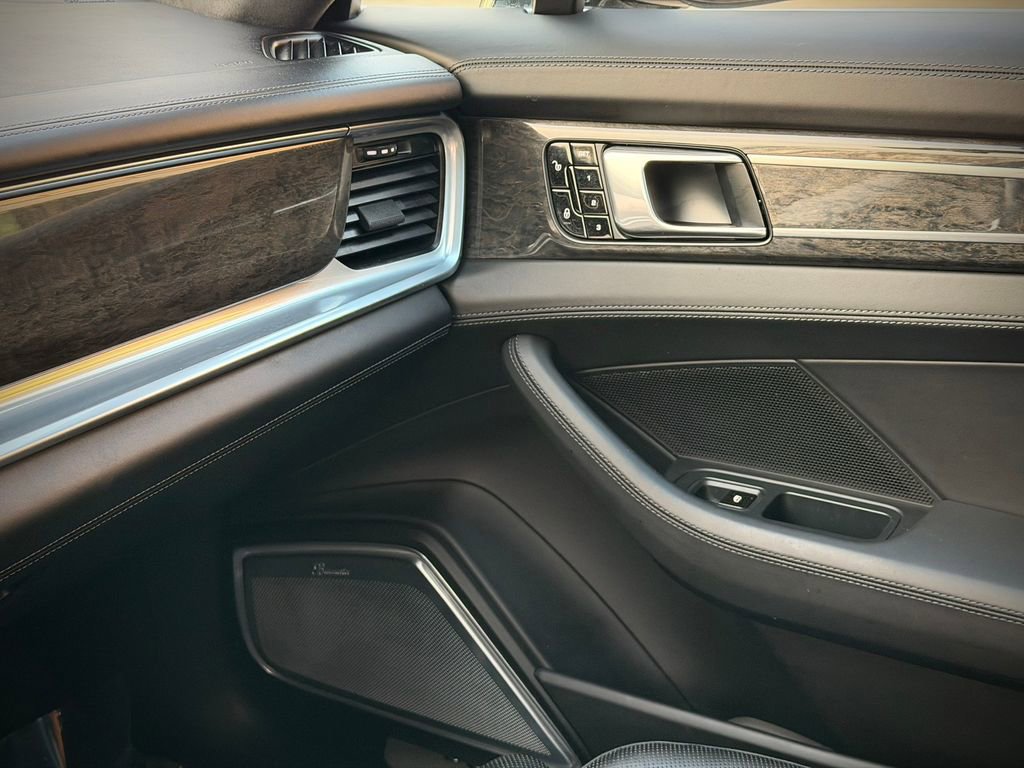 Used 2018 Porsche Panamera Turbo image 36