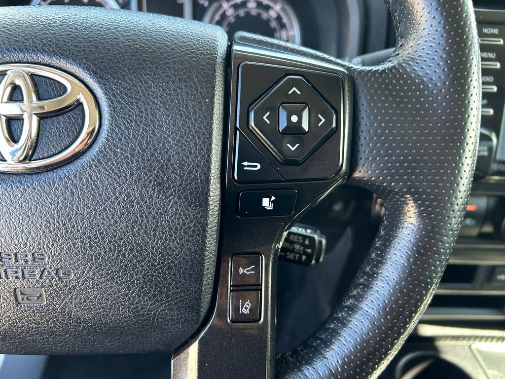 Used 2024 Toyota 4Runner TRD Off-Road Premium AWD/4WD image 14
