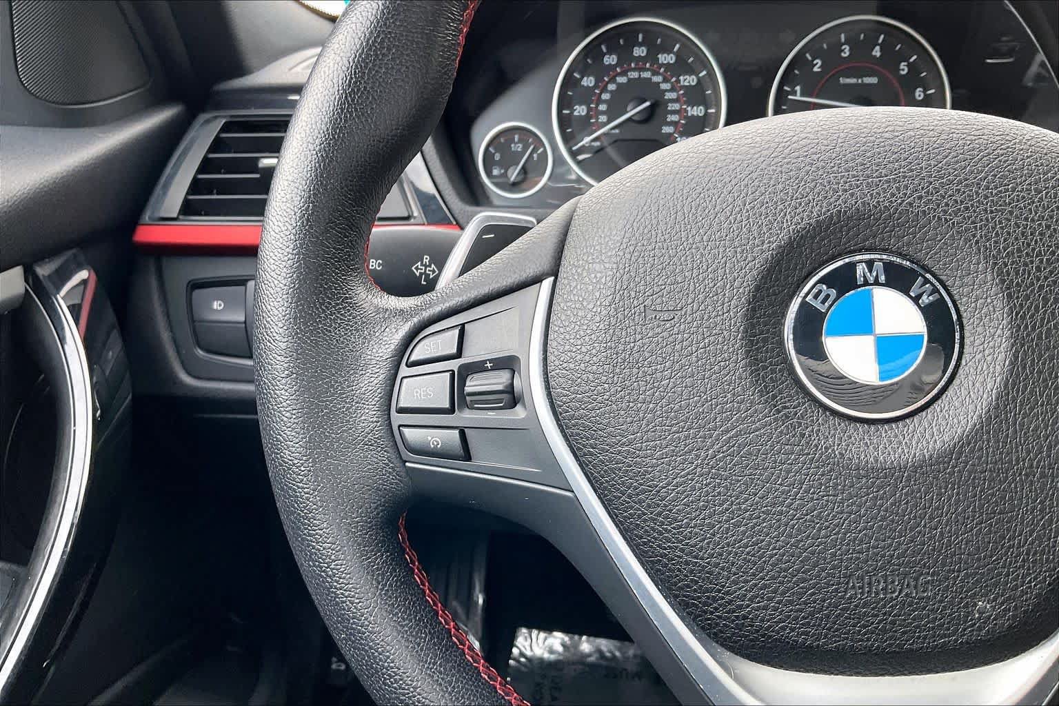 Used 2013 BMW 328i xDrive Sedan AWD/4WD image 23