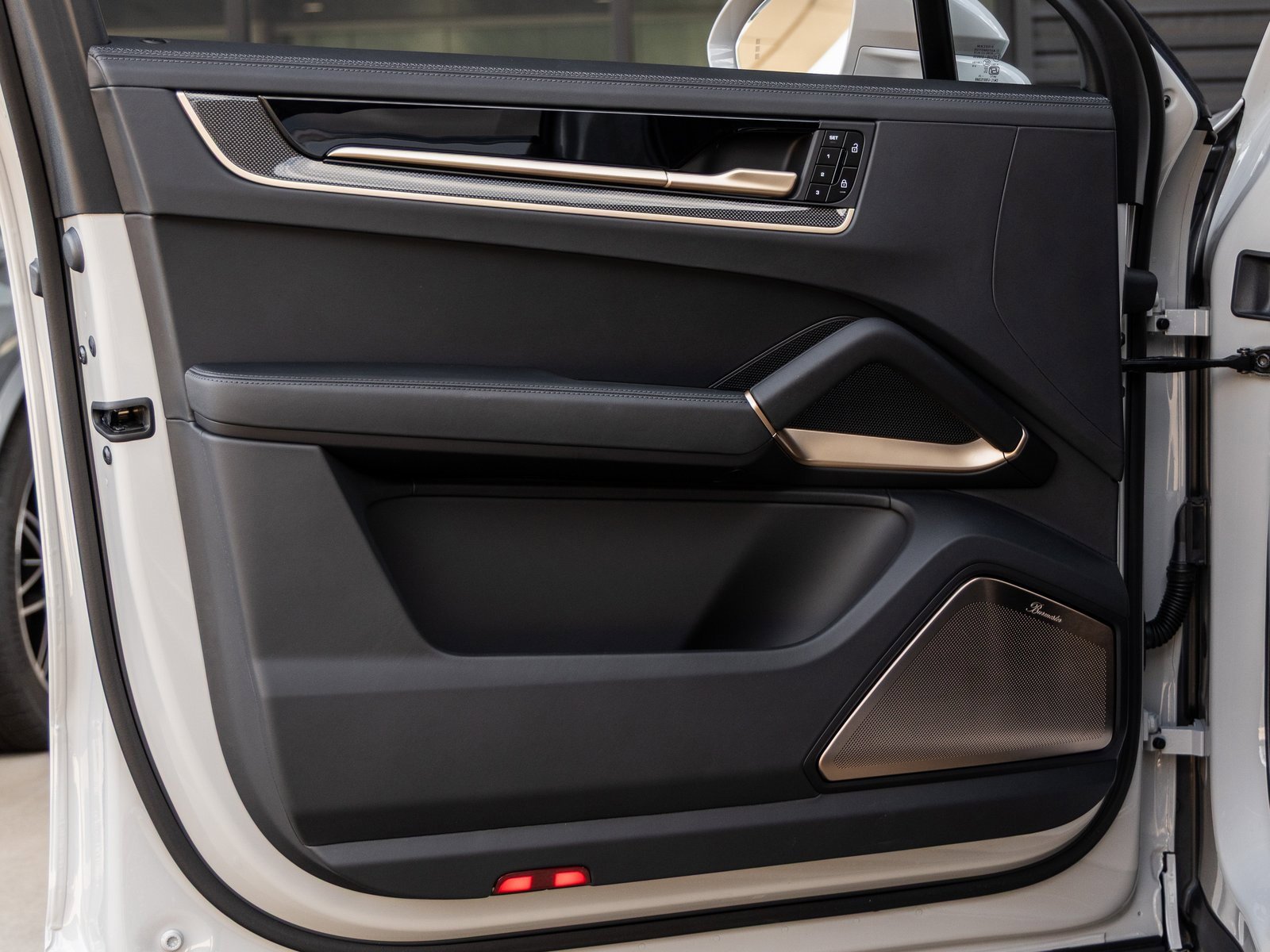 New 2026 Porsche Cayenne Turbo image 23