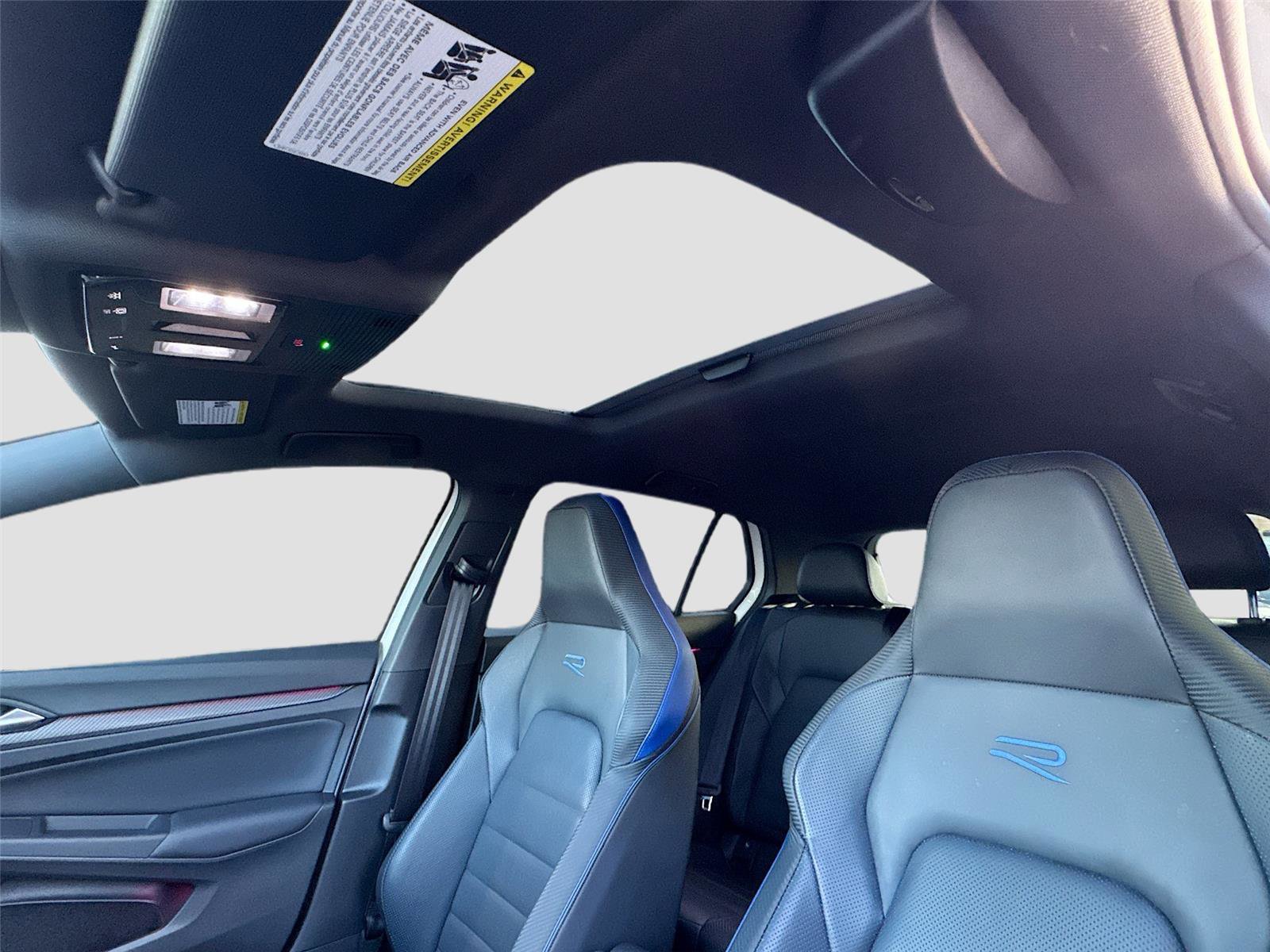 Used 2024 Volkswagen Golf R image 20