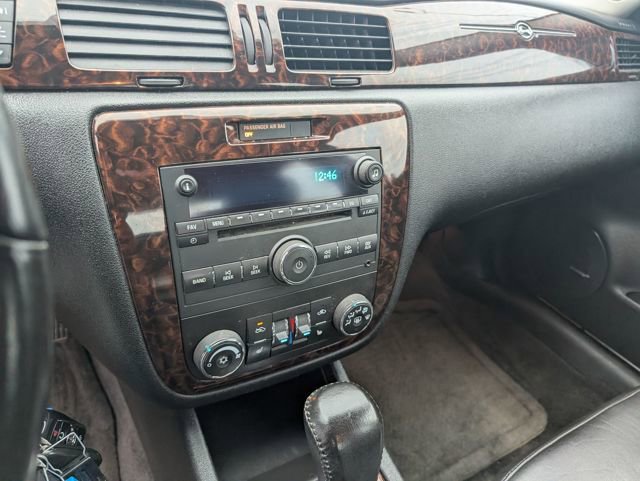 Used 2013 Chevrolet Impala LTZ image 19