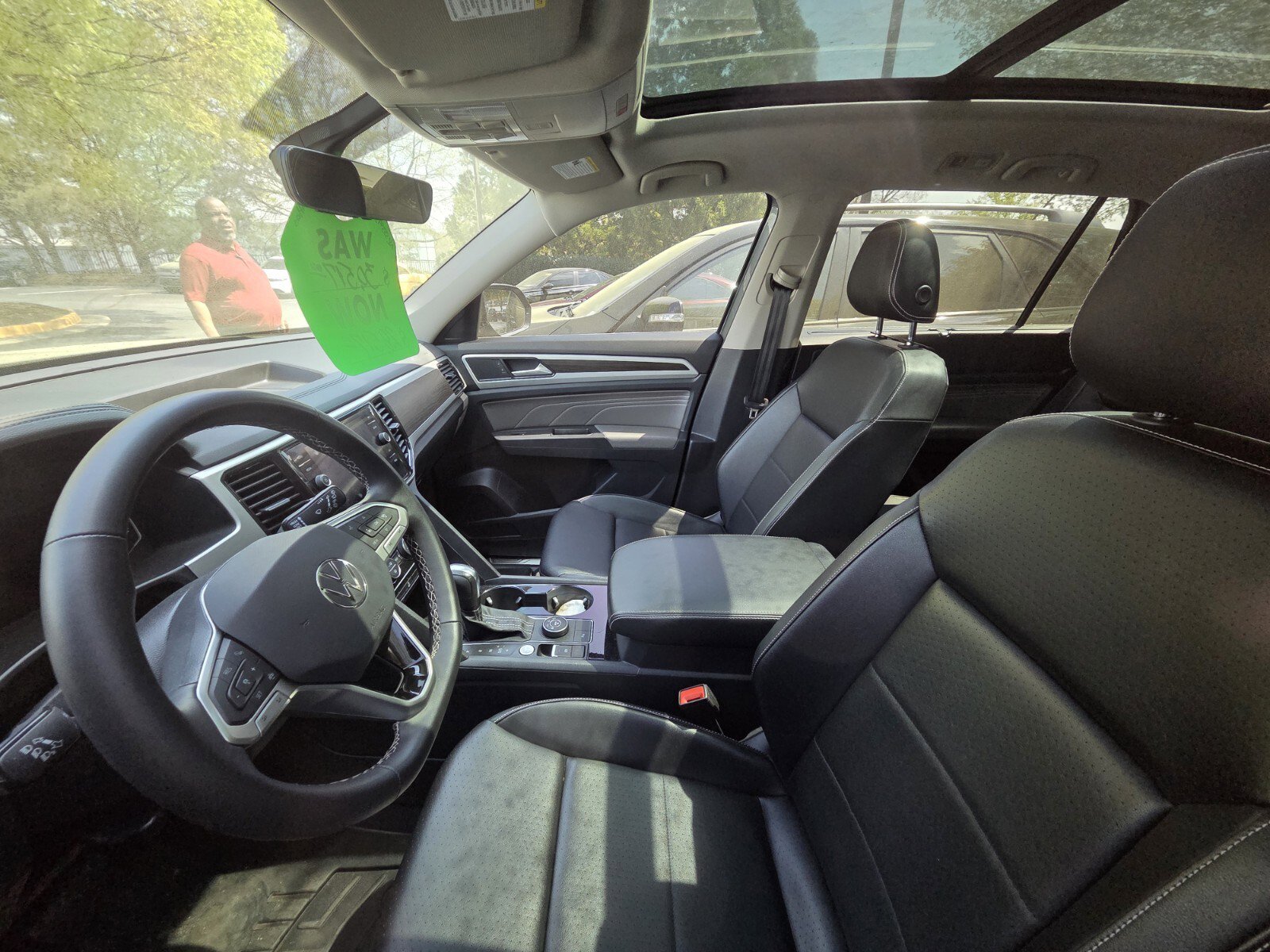 Used 2022 Volkswagen Atlas SE w/ Panoramic Sunroof Package image 5