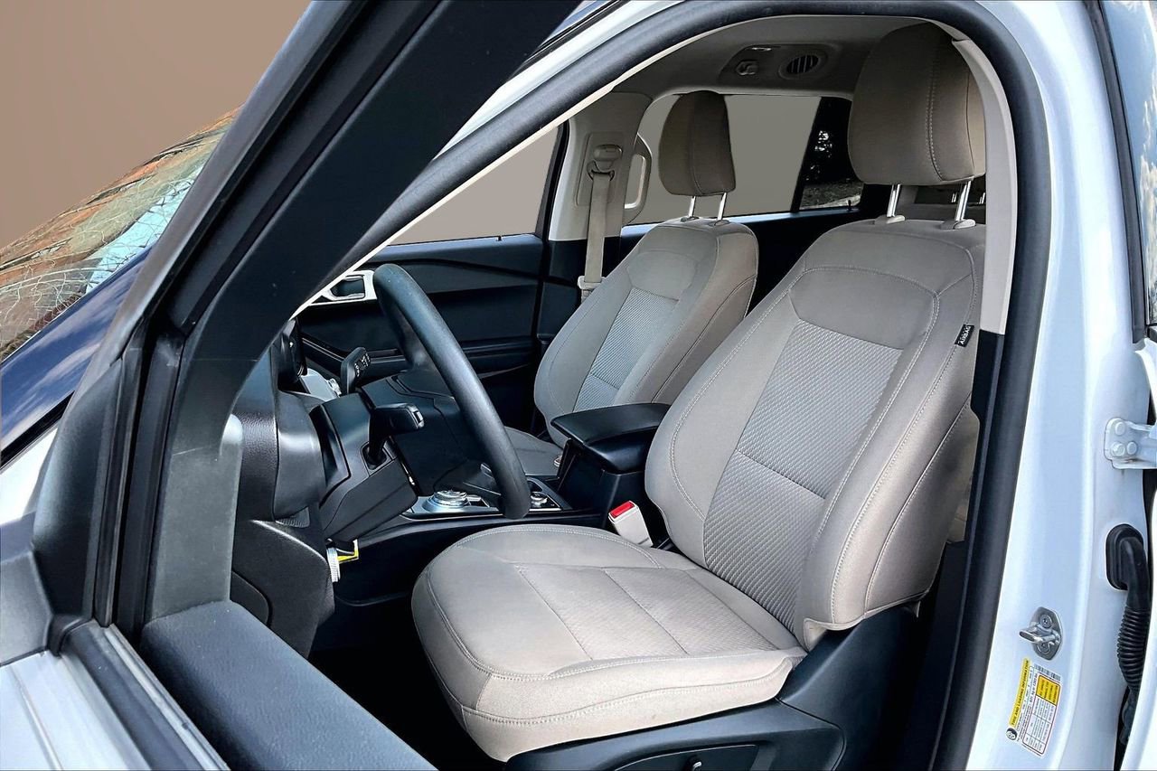 Used 2021 Ford Explorer 4WD w/ Class III Trailer Tow Package image 20