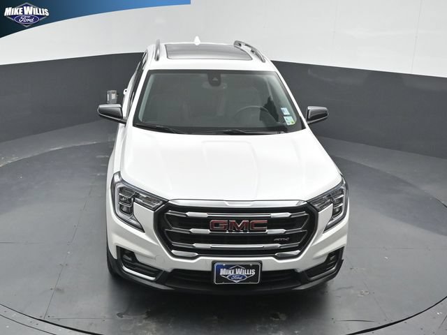 Used 2024 GMC Terrain AT4 AWD/4WD image 10