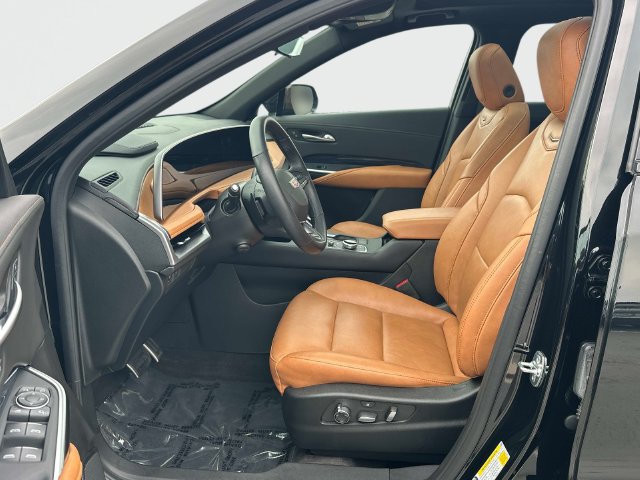 Used 2025 Cadillac XT4 Sport AWD/4WD image 16