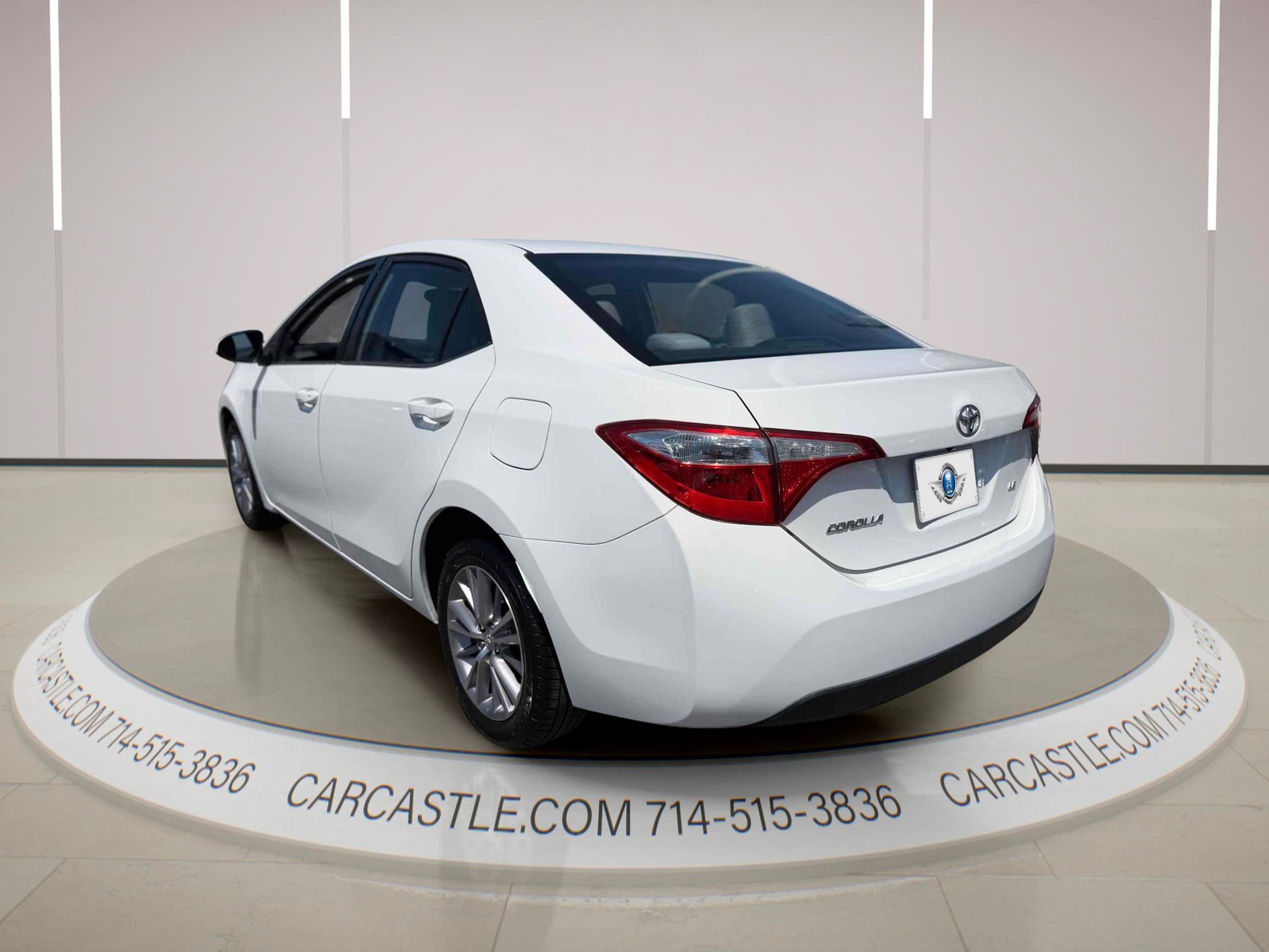 Used 2014 Toyota Corolla LE FWD image 3