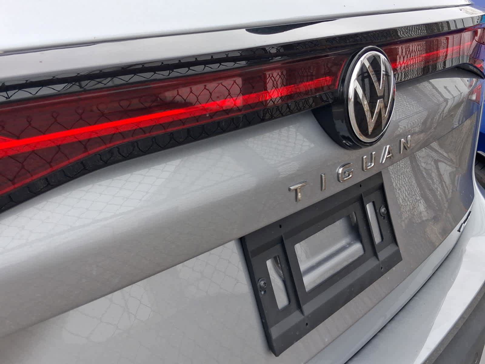 New 2026 Volkswagen Tiguan SE AWD/4WD image 10