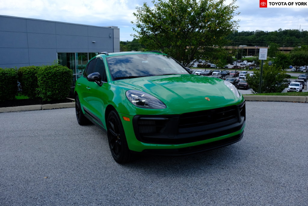 Used 2023 Porsche Macan GTS AWD/4WD image 1