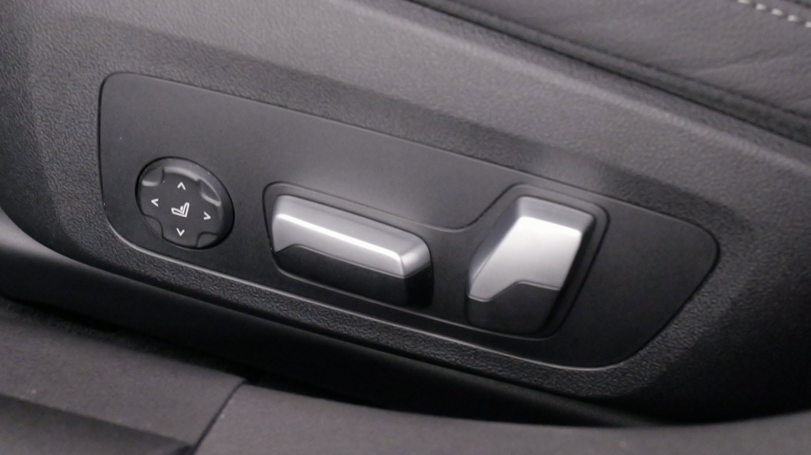 Used 2023 BMW i4 M50 image 42