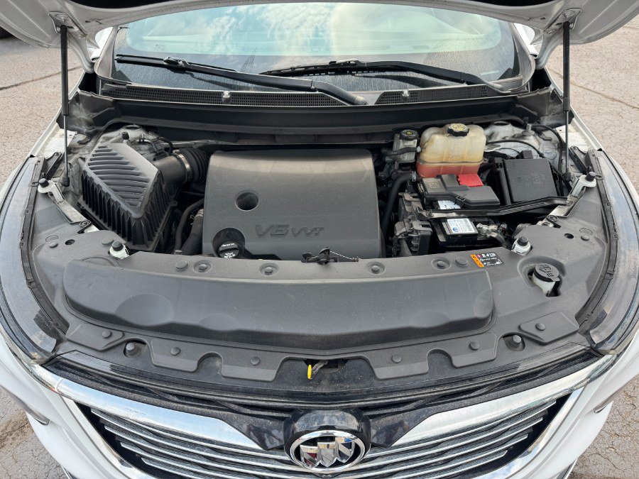 Used 2022 Buick Enclave Essence FWD image 24