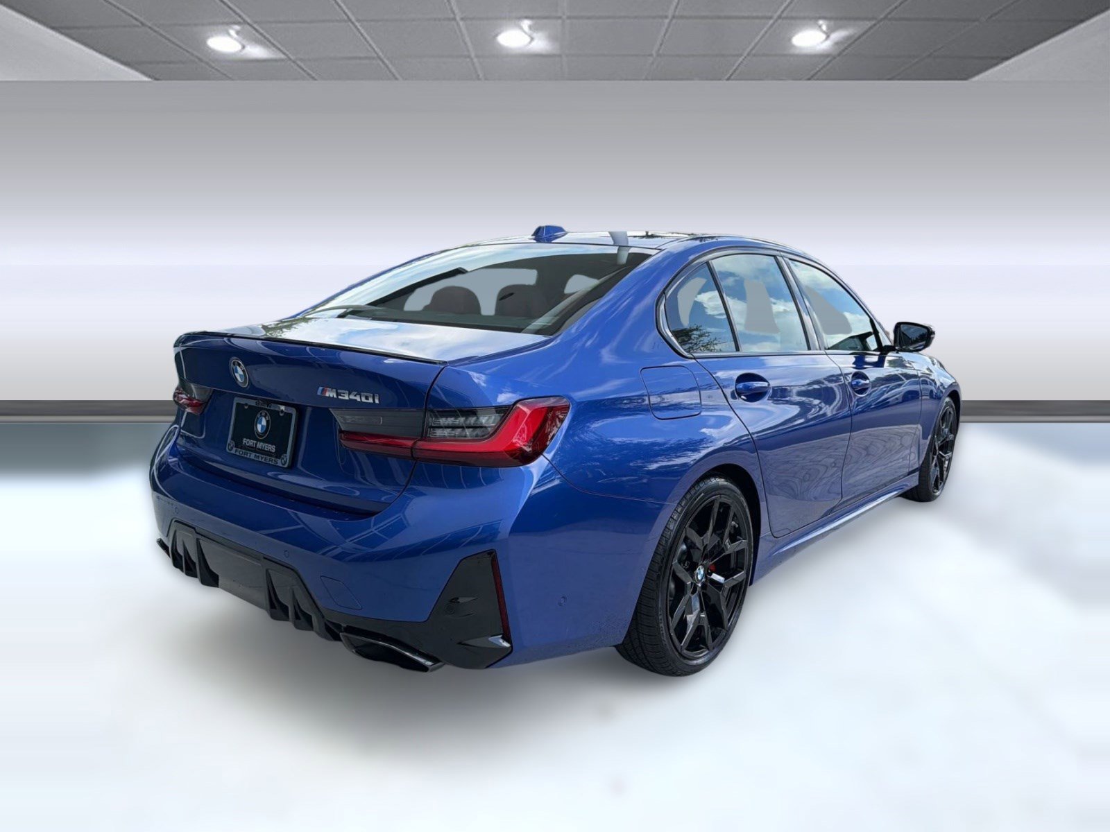New 2026 BMW M340i RWD image 9