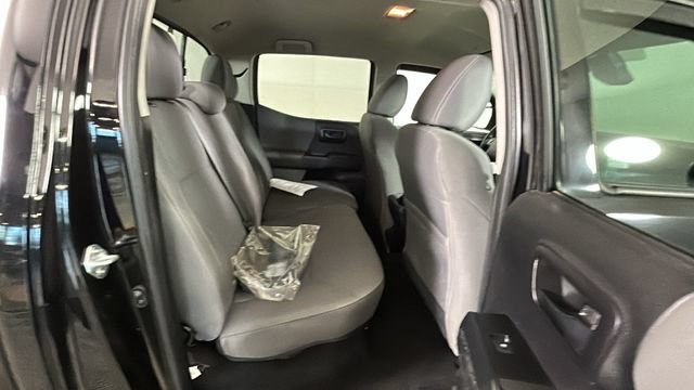Used 2021 Toyota Tacoma SR AWD/4WD image 28