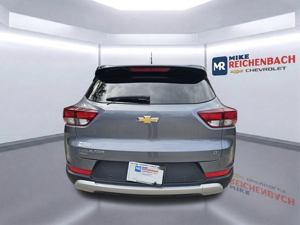 Used 2022 Chevrolet TrailBlazer LT w/ Convenience Package AWD/4WD image 5